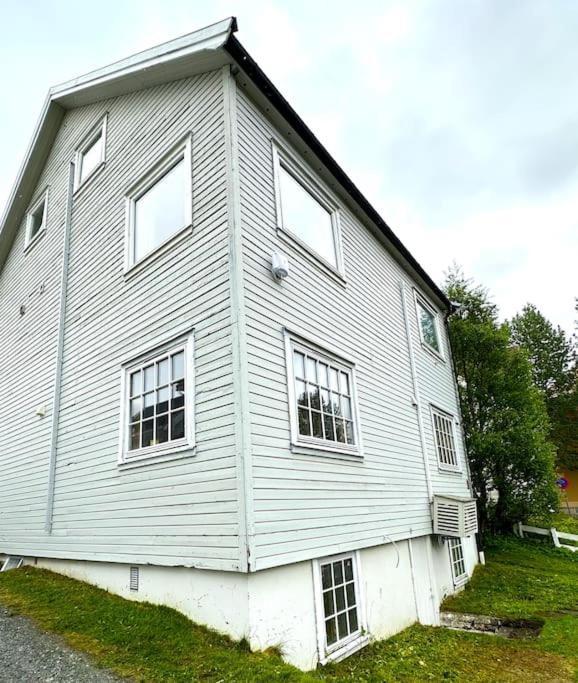 Moderne Sentral Leilighet Med 3 Soverom - Saltus Tromsø Dış mekan fotoğraf